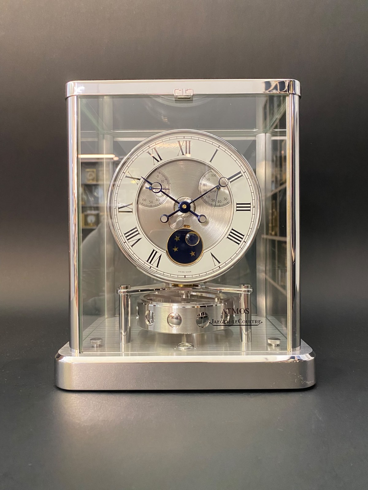 Atmos Elysée mit Mondphase